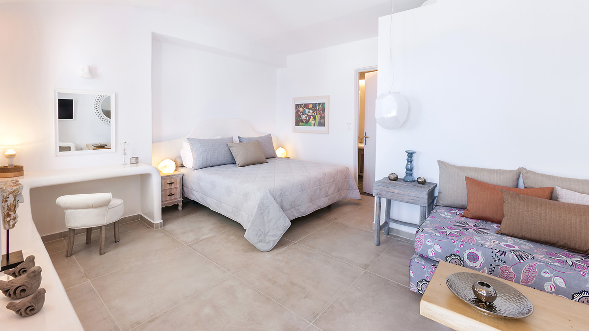 Prestige Suite with Outdoor Hot Tub Caldera View 