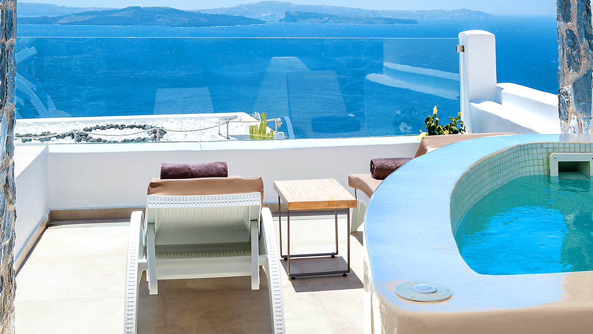 Prestige Suite with Outdoor Hot Tub Caldera View 