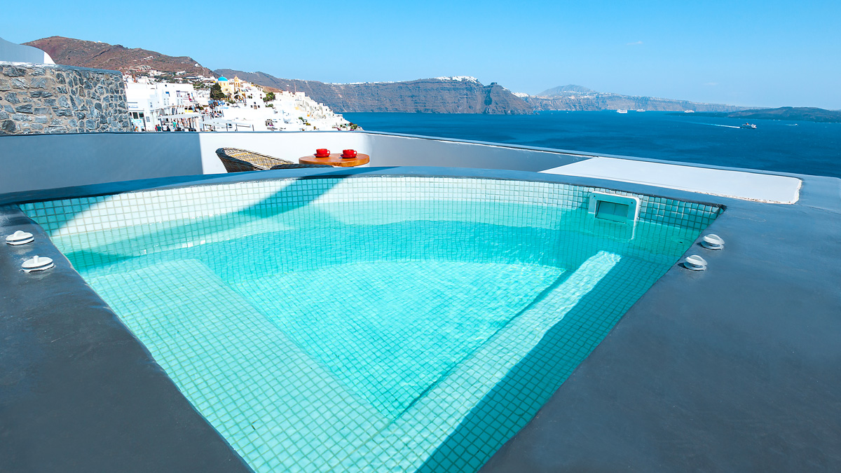 Master Suite with Outdoor Hot Tub Caldera View 