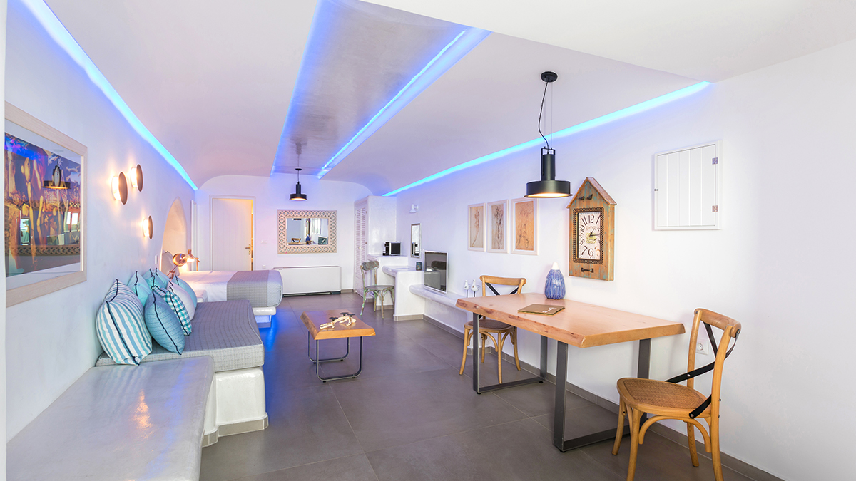 Fable Suite with Outdoor Hot Tub Caldera View 