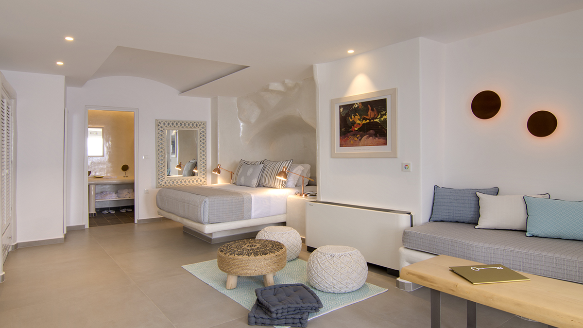 Legend Suite with Outdoor Hot Tub Caldera View 