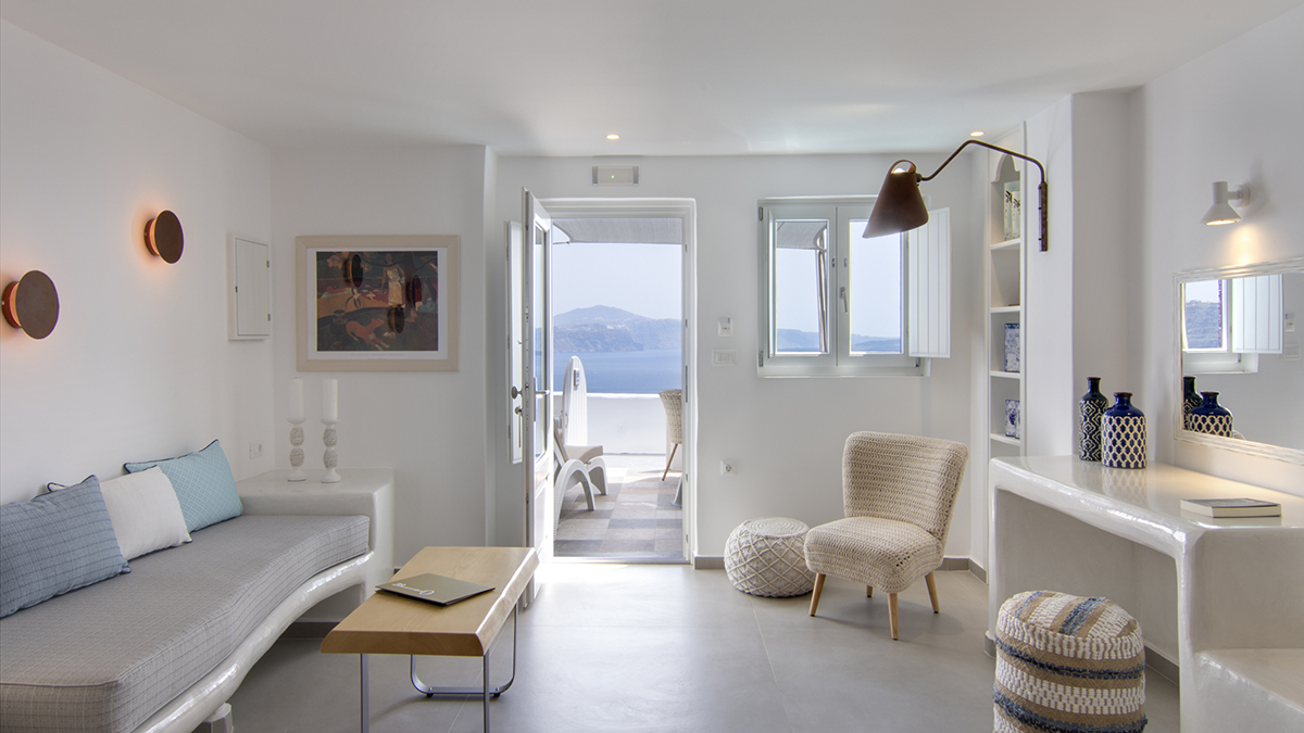 Legend Suite with Outdoor Hot Tub Caldera View 