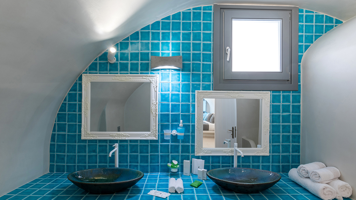 Canava Suite with Outdoor Hot Tub