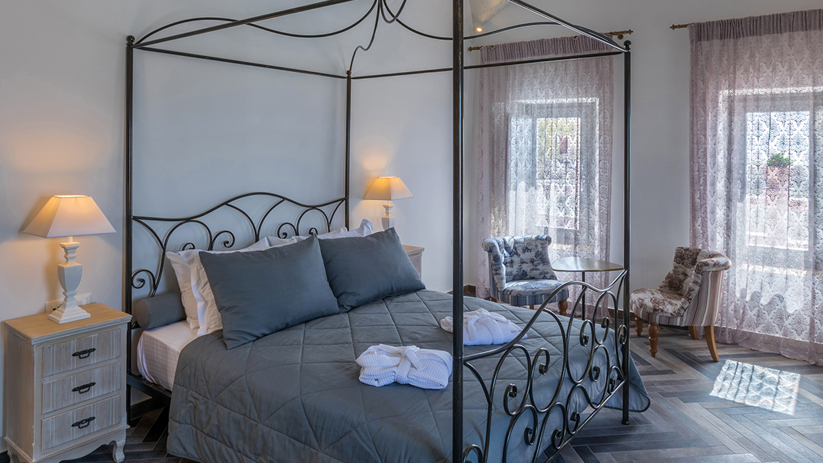 Deluxe Suite with Swimming Pool 