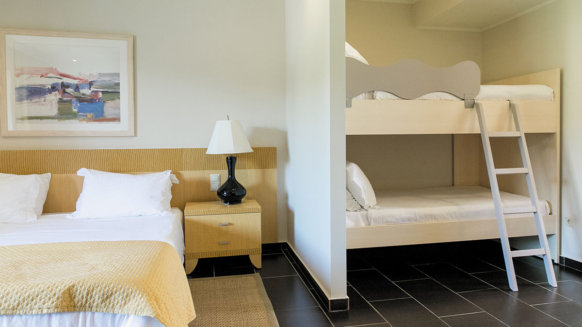 Classic Family Guestroom Bungalow (Bank-Beds) Garden View