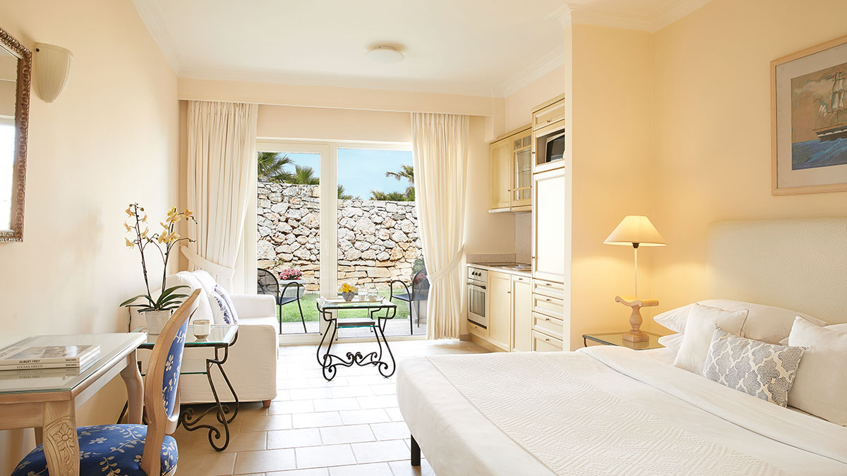 Marine Suite Studio Garden View