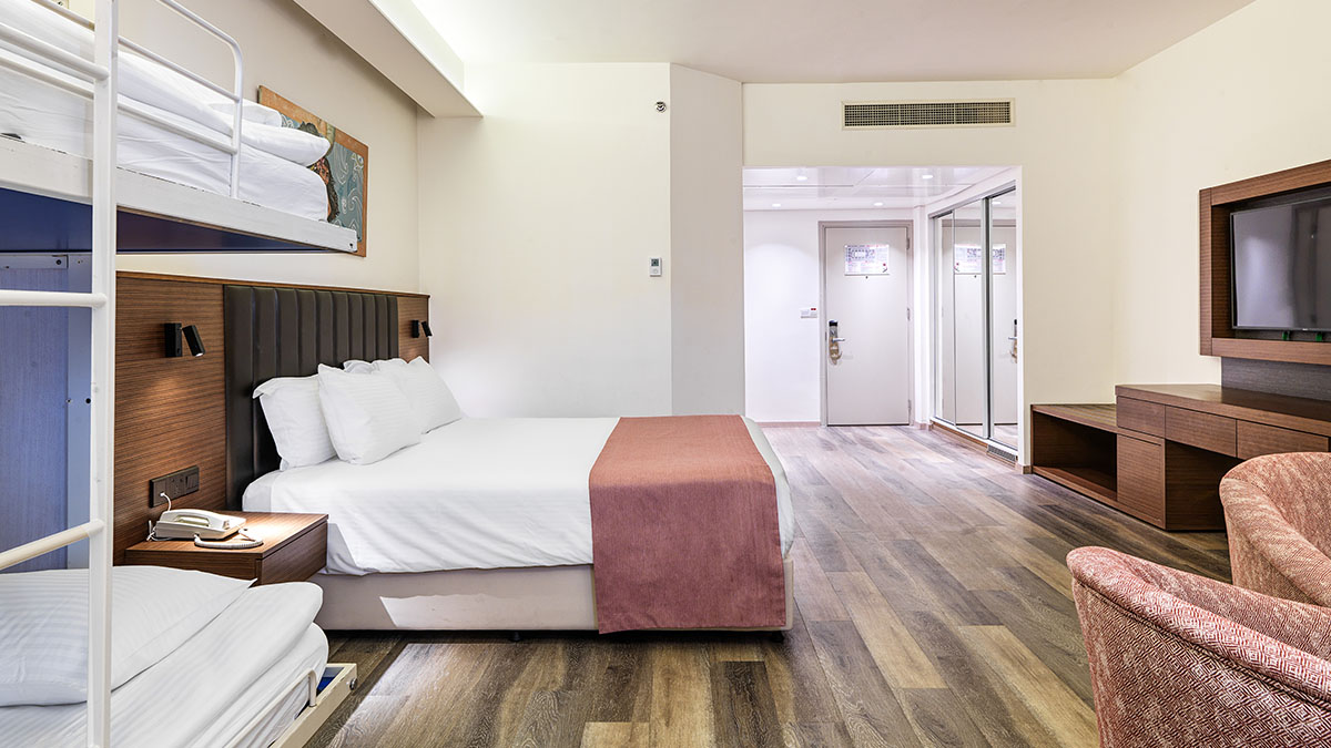 Family Inland View No Balcony