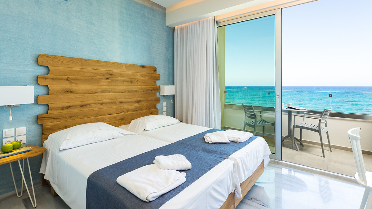 Deluxe Apartment Sea View on top floor