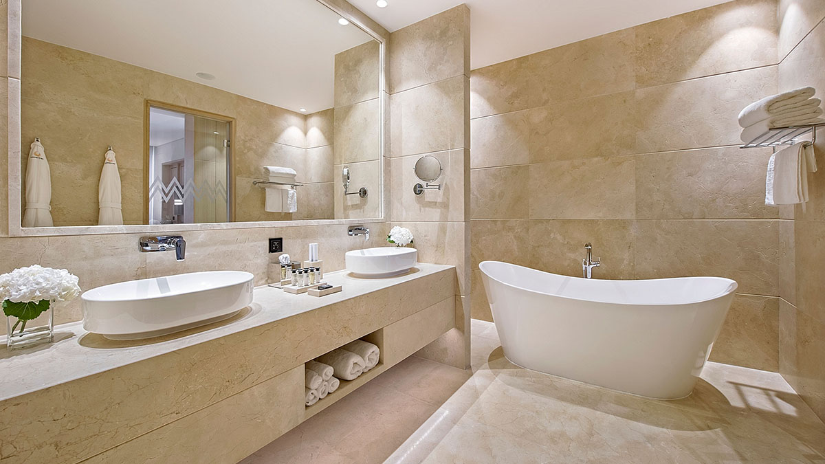 Cap One Bedroom Suite