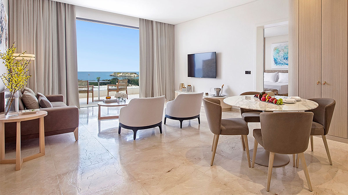 Cap Two Bedroom Suite